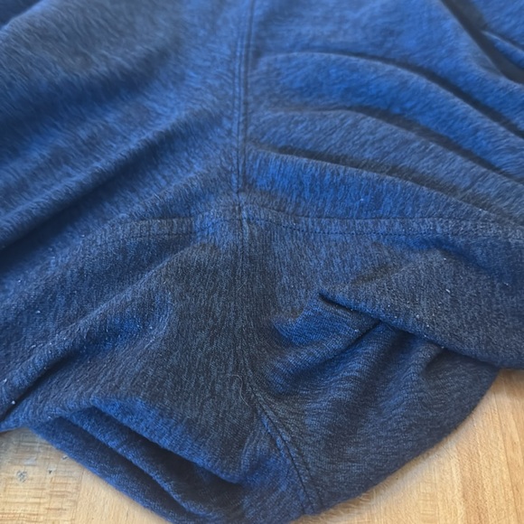 Women’s Lululemon joggers sz 14 - Picture 7 of 8